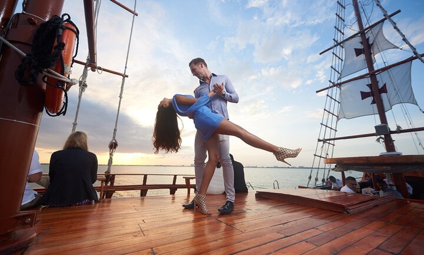 Image 49: 2x1 Romantic Columbus Dinner on the Lagoon aboard Spanish Galleon