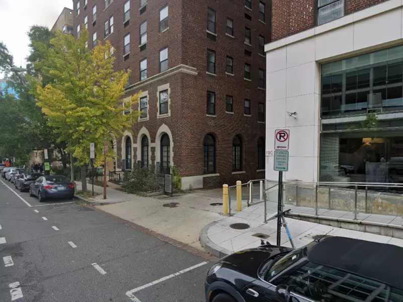 Parking at Alley Entrance - 20 F St. NW. Garage - Primary Image