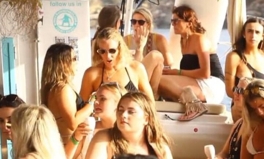 Image 8: Ibiza Excursión en Barco Puesta de Sol Tapas y Barra Libre