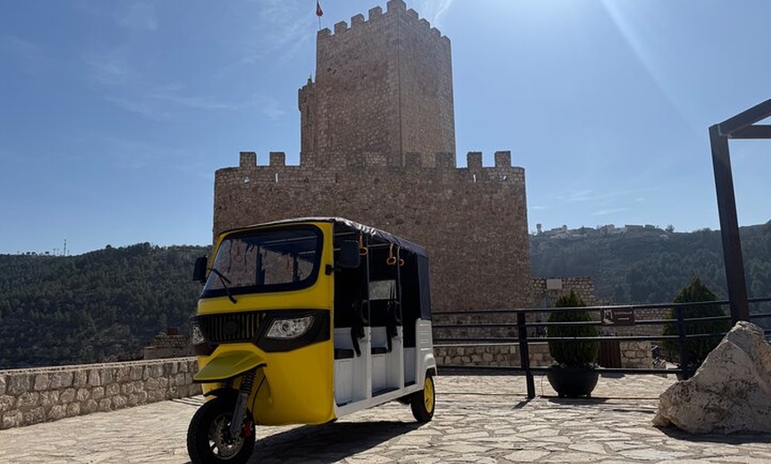 Image 5: Rutas en Tuk Tuk por Alcalá del Júcar