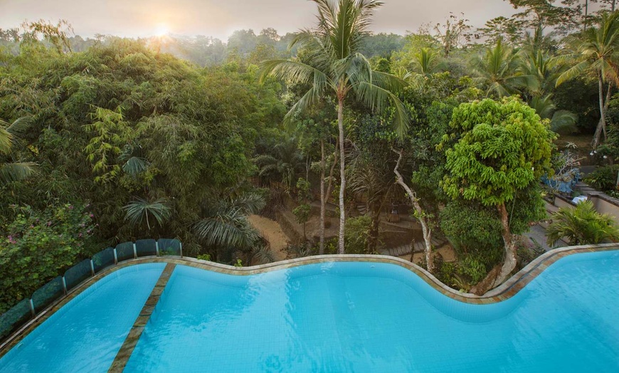 Image 10: ✈ BALI | Ubud & Jimbaran - Combinato Ayung Resort Ubud & Cross Bali...