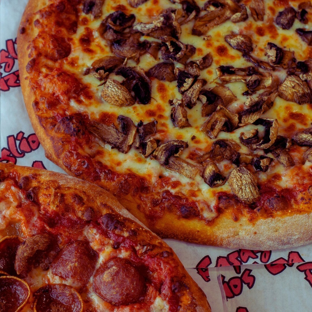 $18.50 For 1 Large Cheese Pizza & 1 Dozen Boneless Wings (Reg.$37)