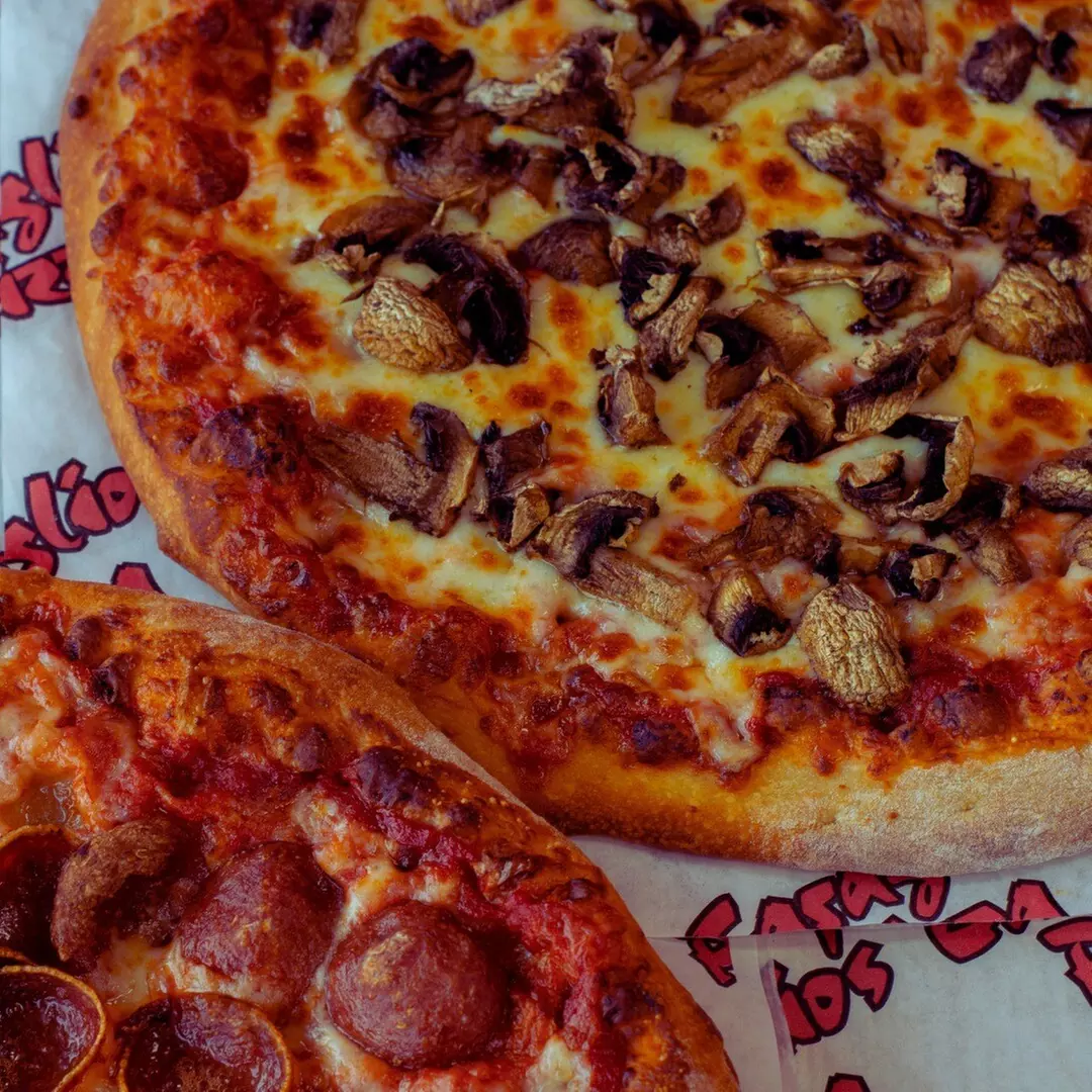 $18.50 For 1 Large Cheese Pizza & 1 Dozen Boneless Wings (Reg.$37)