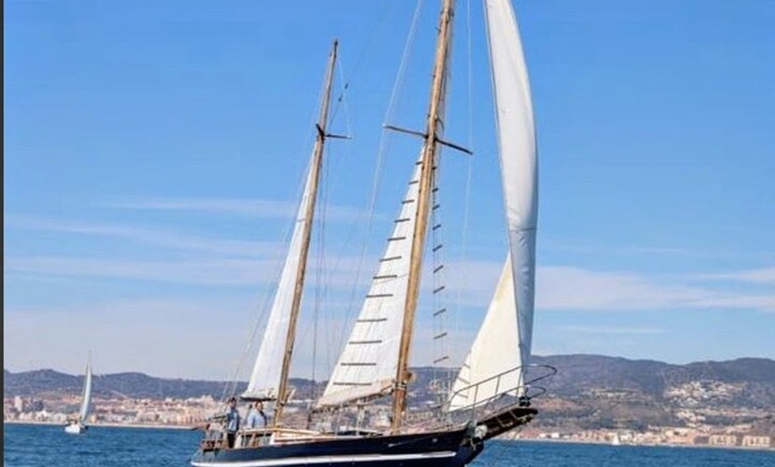 Image 6: Aventura Pirata en 2 Veleros Grupos Hasta 24 pax Palma Bay