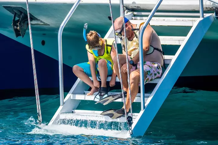 Key West Afternoon Snorkel Sail with Unlimited Cocktails!