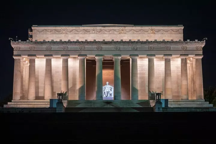 DC Monuments Small Group Guided Night Tour 3 Hours