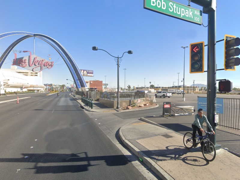 Parking at Strat Sulinda Lot