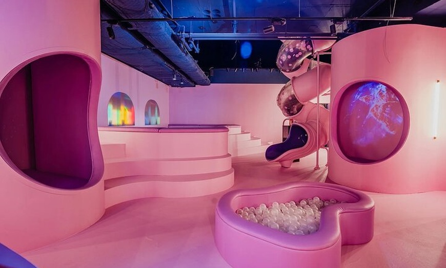 Image 3: Entrada al Museo del Espacio Dulce