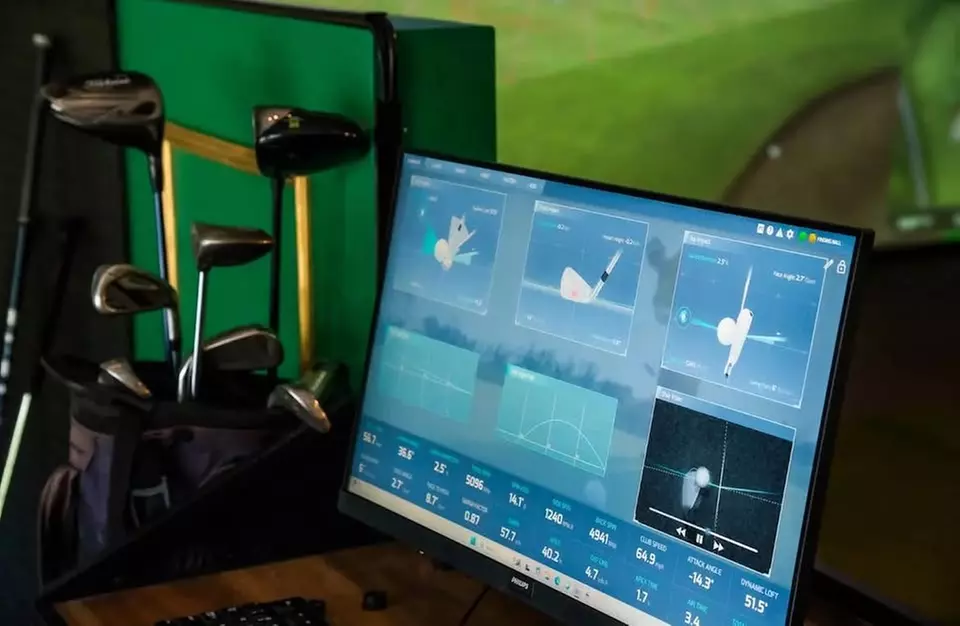 $25 For 1 Hour Of Indoor  Golf  Simulator Session (Reg $50)