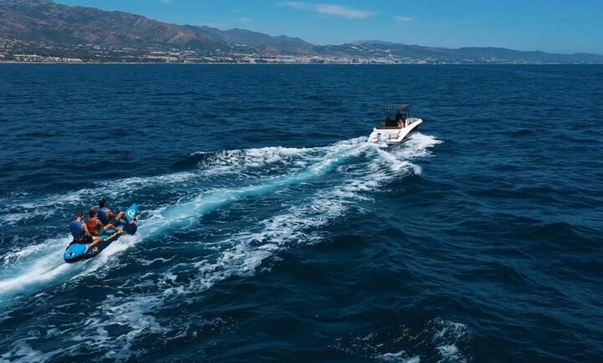 Image 2: Tour privado en barco en Marbella