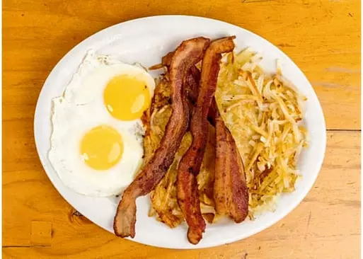 5% Cash Back at Doug's Motor City Bar & Grill