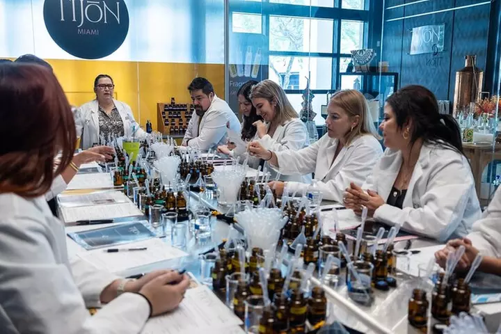 Miami Perfume Making Experience: Express Edition 30 Minutes