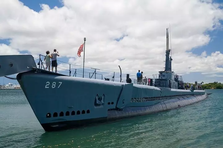 Pearl Harbor, USS Arizona and Honolulu City Tour