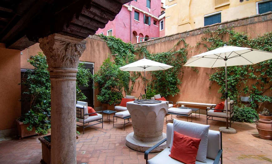 Image 5: ✈ ITALIE | Venise - Hotel Casa Verardo Residenza d'Epoca 3*, 2 nuit...