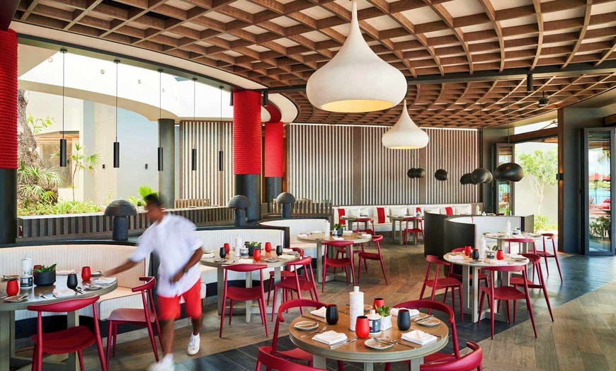 Image 11: ✈ ILE MAURICE | Grand Baie - LUX* Grand Baie Resort & Residences 5*...