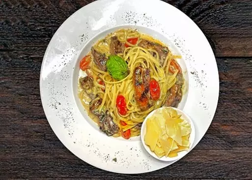 5% Cash Back at Bolivar Restaurant Bar Lounge