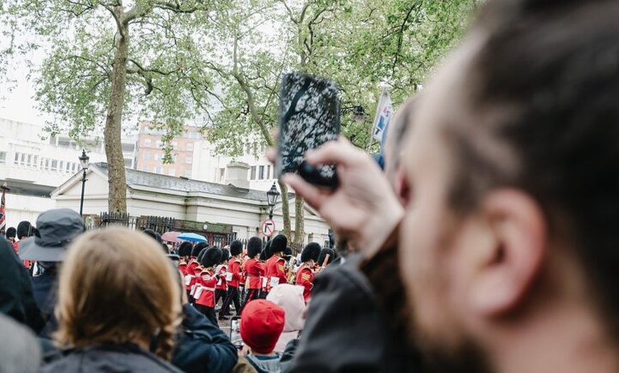 Image 19: Private Guided Royal London Walking Tour with Guard Change