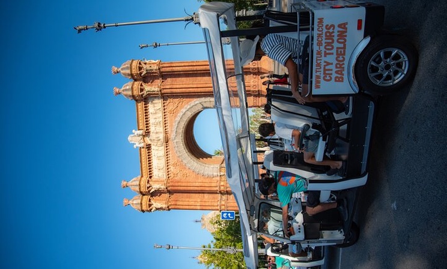 Image 8: Tour Oficial Tuk Tuk BCN l Barcelona 3 Horas