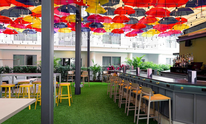 Image 10: ✈ FLORIDE | Orlando - Meliá Orlando Celebration 4*, 3 nuit - Piscin...