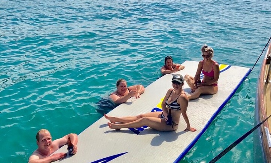 Image 8: Magnetic Island Lunchtime Sailing Cruise