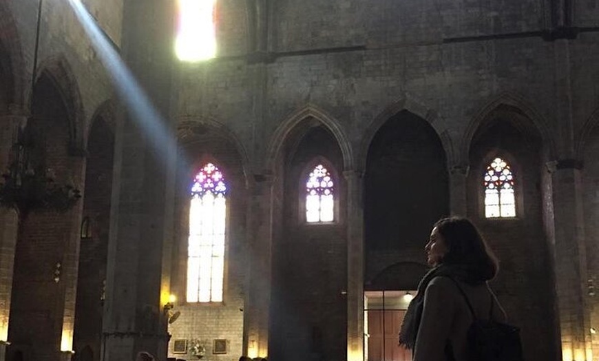 Image 5: Recorrido Mágico de Atención Plena de los Sentidos en Barcelona