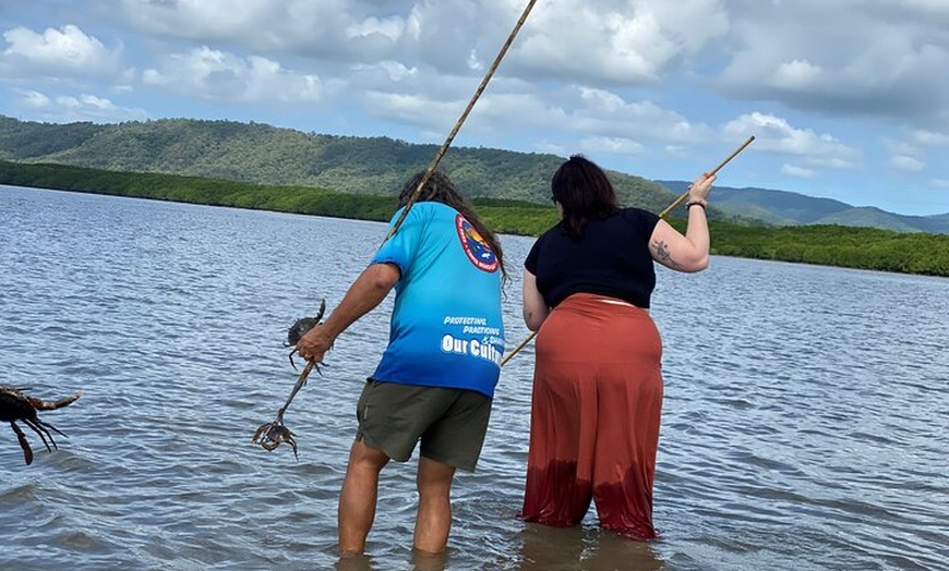 Image 4: Aboriginal Fishing & Beach Day Tour+ Daintree Crocodile Cruise