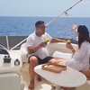 Image 1: Tour privado en barco para parejas con todo incluido y pernoctación