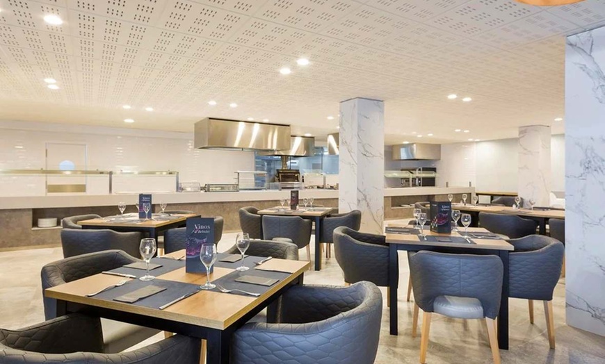 Image 11: ✈ COSTA DORADA | Cap de Salou - Best Cap Salou 3* - Aqua Parc