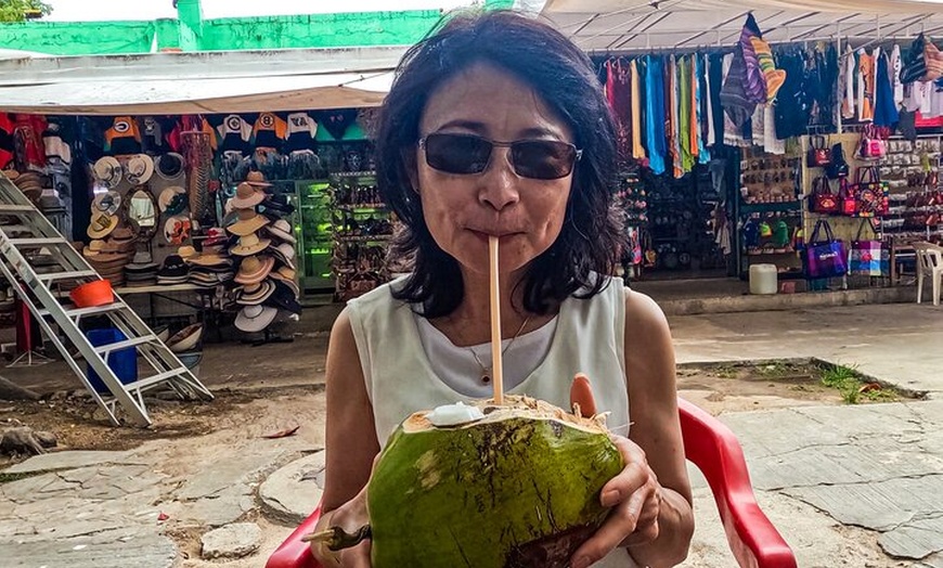 Image 16: Private Cancun Shopping Tour Guided and Personal