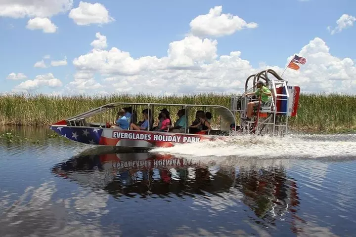 Miami and Everglades Adventure: Airboat & Bay Cruise Combo