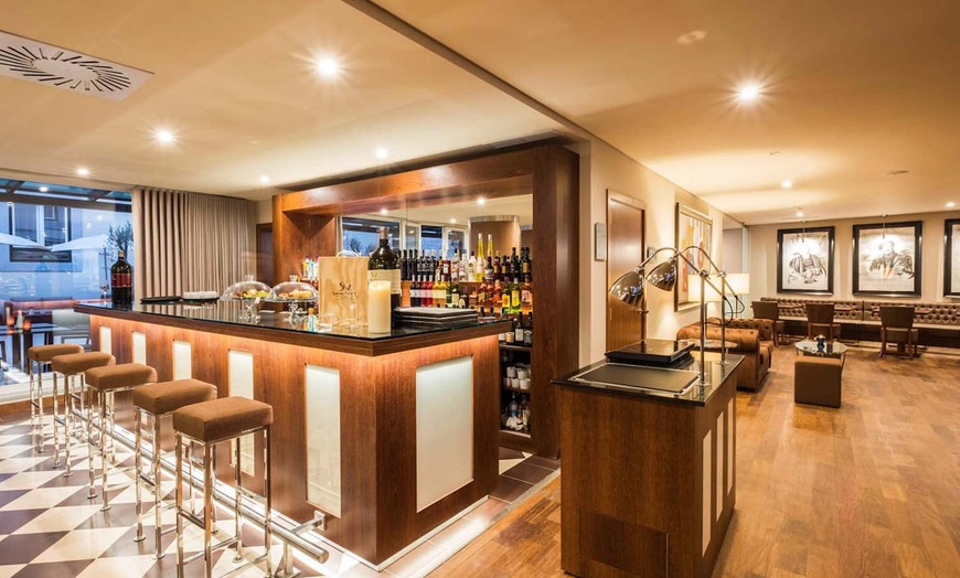 Image 9: ✈ PORTUGAL | Porto - Vila Galé Porto Ribeira 4*, 2 nights - City ce...