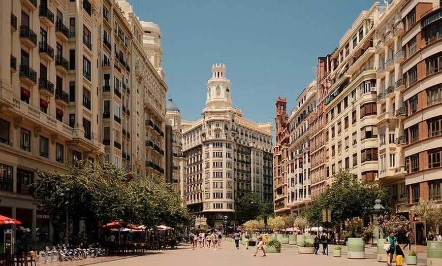 Image 5: Valencia Tapas & Go: Mercado de la mañana o bocados nocturnos