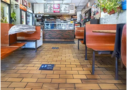 5% Cash Back at Corona Pizza