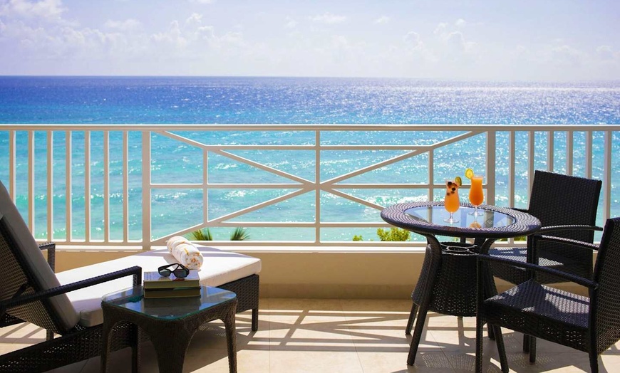 Image 11: ✈ BARBADE | Christ Church - O2 Beach Club & Spa 4*, 5 nuit - Piscin...