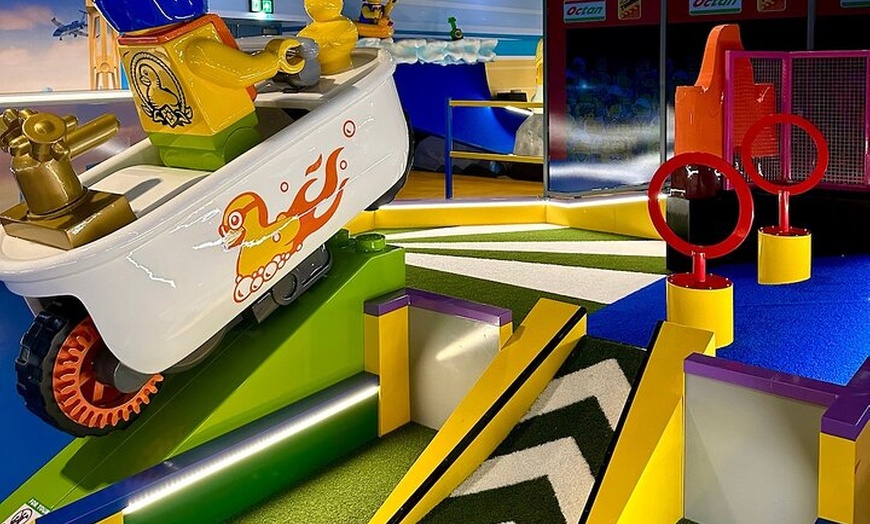 Image 8: LEGOLAND® Adventure Golf