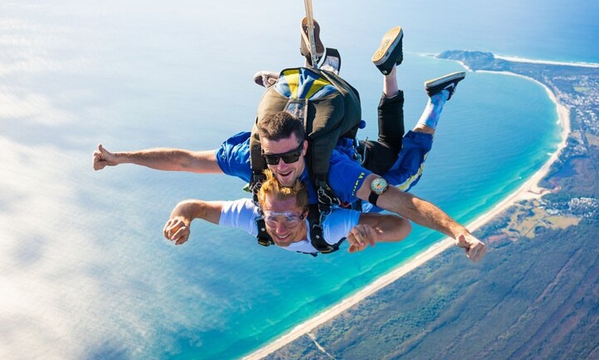 Image 3: Byron Bay: Tandem Skydive Experience