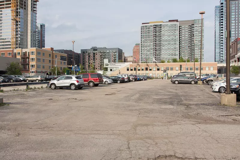 Parking at 880 S. Wells St. Lot