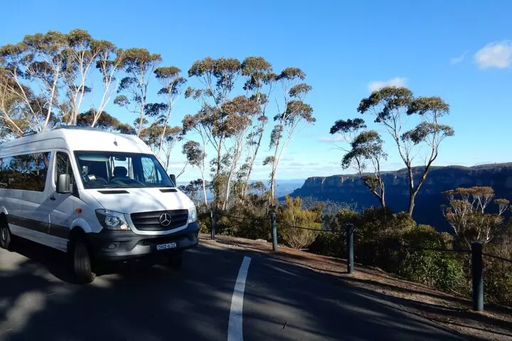 Exclusive Blue Mountains Wildlife and Bushwalk Tour From Sydney