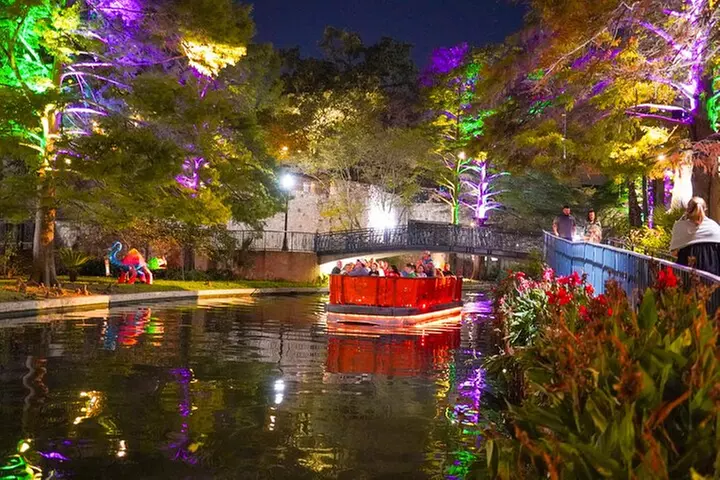 San Antonio Premium Night Driving Tour with Riverwalk Boat Cruise
