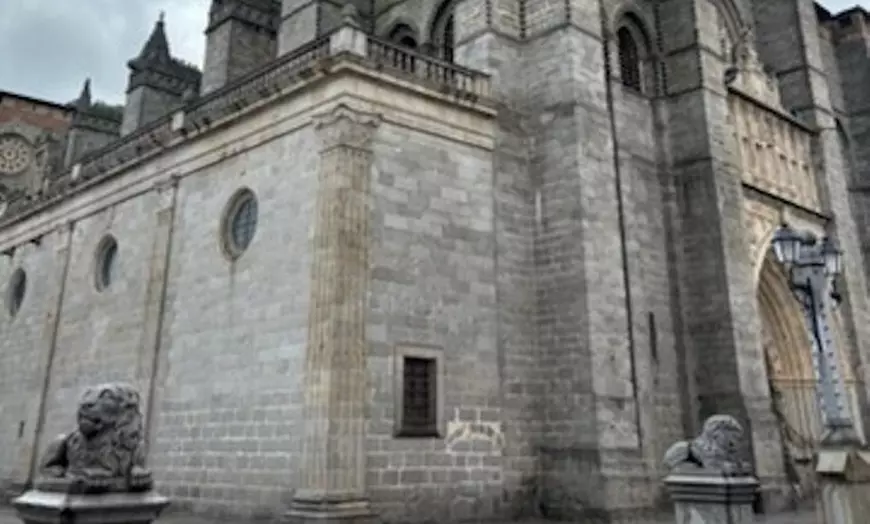 Image 5: Tour Privado a Avila Medio Día en Minivan