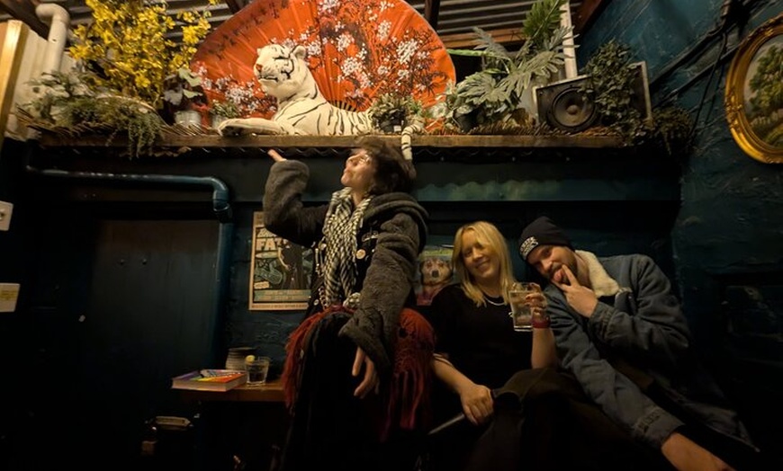 Image 8: Rock'n'roll venues pub crawl including 2 free drinks and history