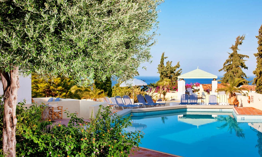 Image 1: ✈ KRETA | Koutouloufari - Galaxy Suites Boutique Resort 4*, 3 nacht...