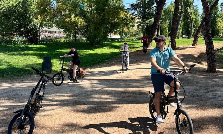 Image 3: Paseo en bicicleta eléctrica y desayuno junto al lago en Casa de Campo