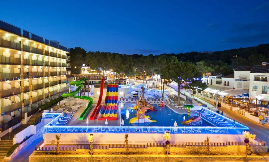 Image 1: ✈ COSTA DORADA | Cap de Salou - Best Cap Salou 3* - Aqua Parc