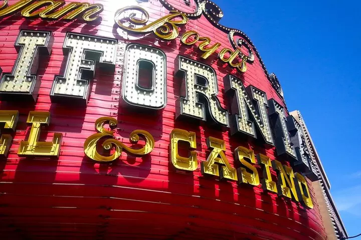 Las Vegas Downtown & Fremont Street - Guided Walking Tour