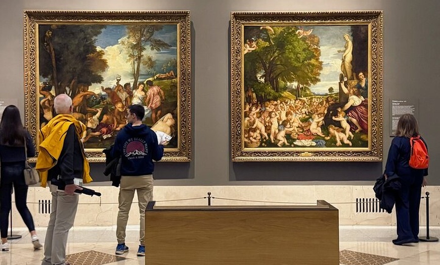 Image 4: Tour en grupo pequeño de tapas y vinos de Madrid con visita al Muse...