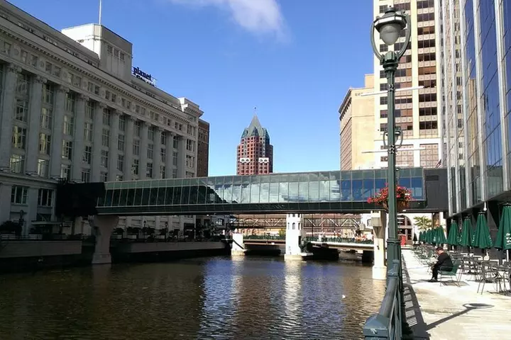 Skywaukee Walking Tour - Primary Image