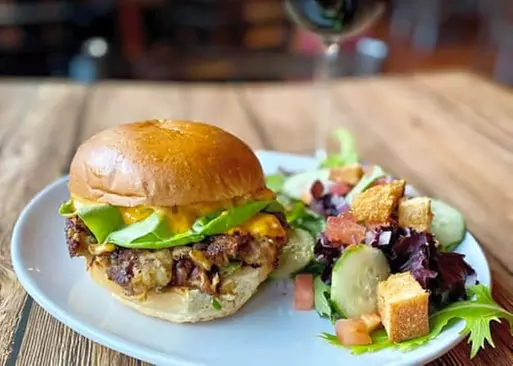 5% Cash Back at Station Tap House