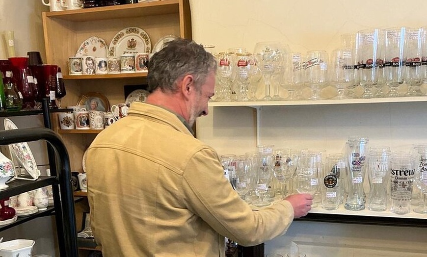 Image 8: Arundel Foraging Antiques Walking Tour