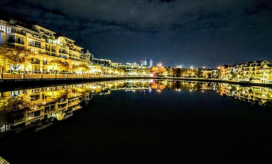 Image 6: Perth City Lights Instagram Tour with Dessert